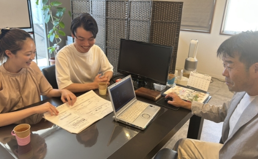 建築の打ち合わせの風景